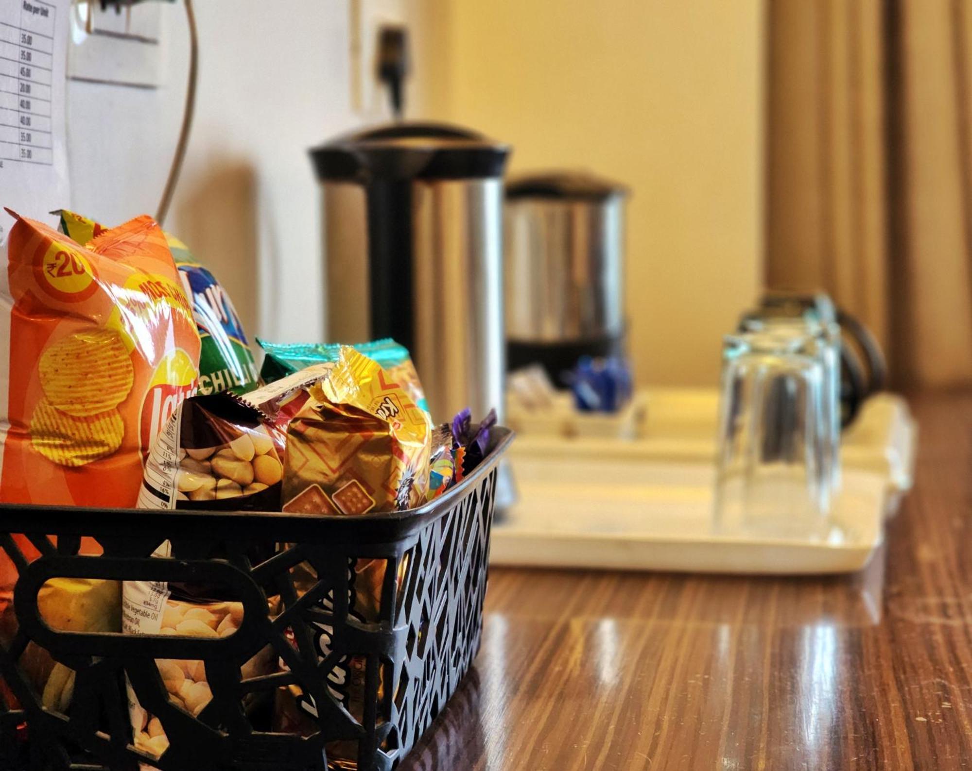 Hotel Surya Шімла Екстер'єр фото